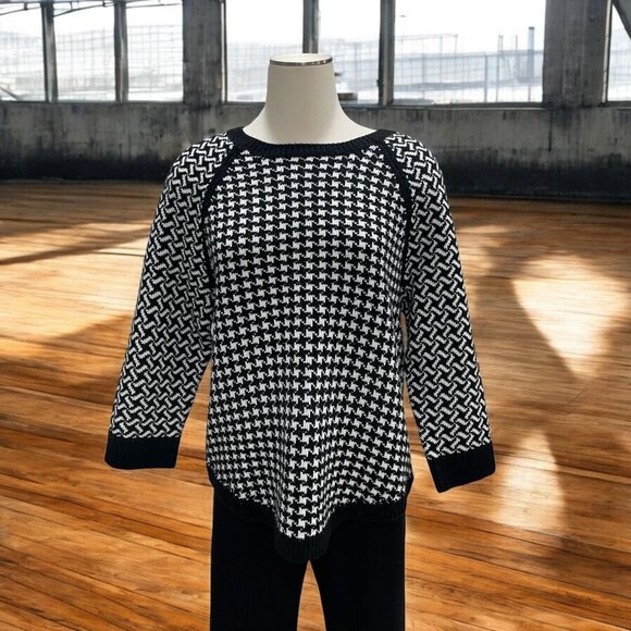 89th & Madison Sweaters - 89th & Madison Sweater L B/W Houndstooth Knit Raglan Sleeve Winter Cozy Pullover